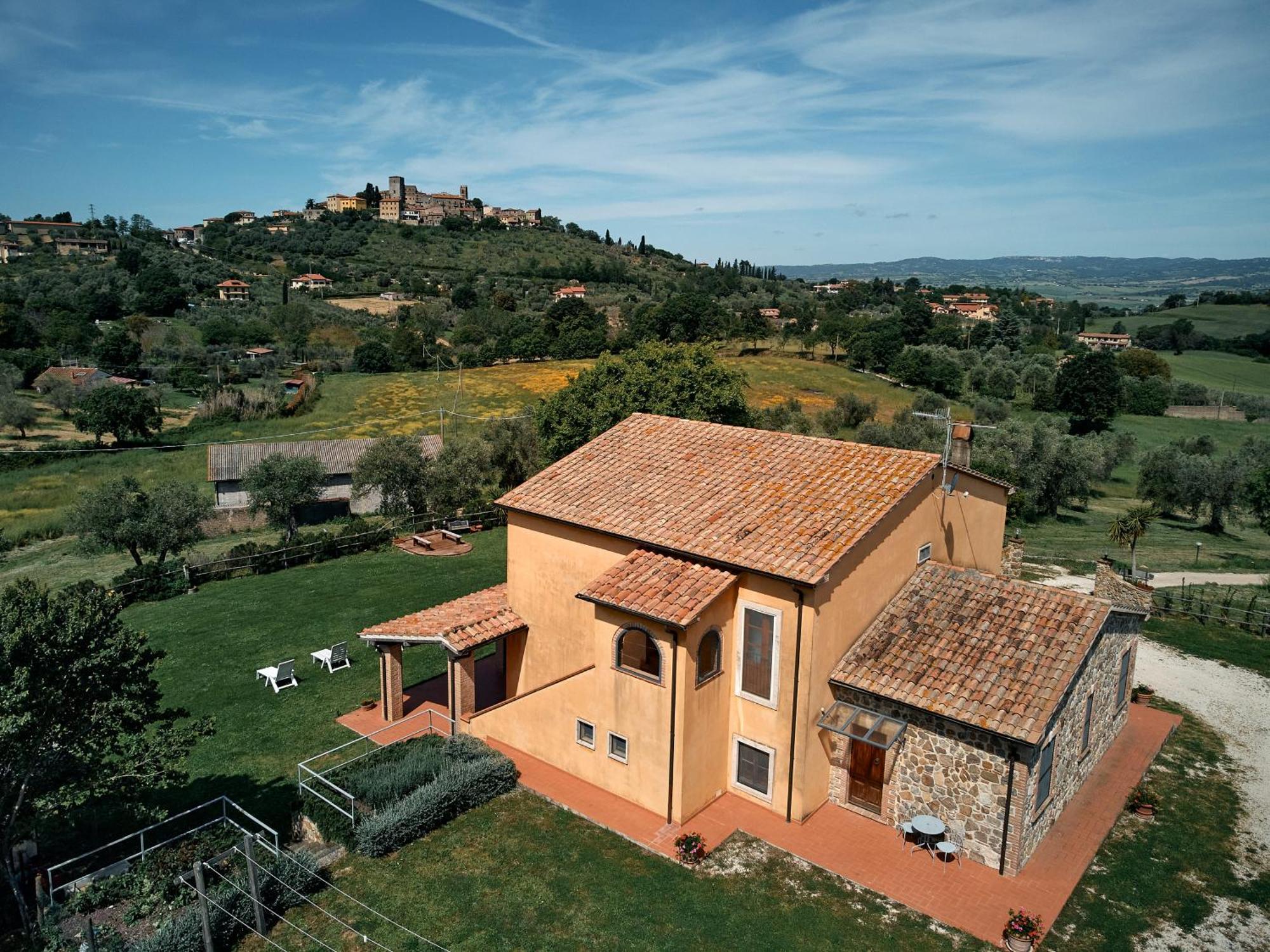 8380 Agriturismo Il Saragiolo Manciano Exterior photo