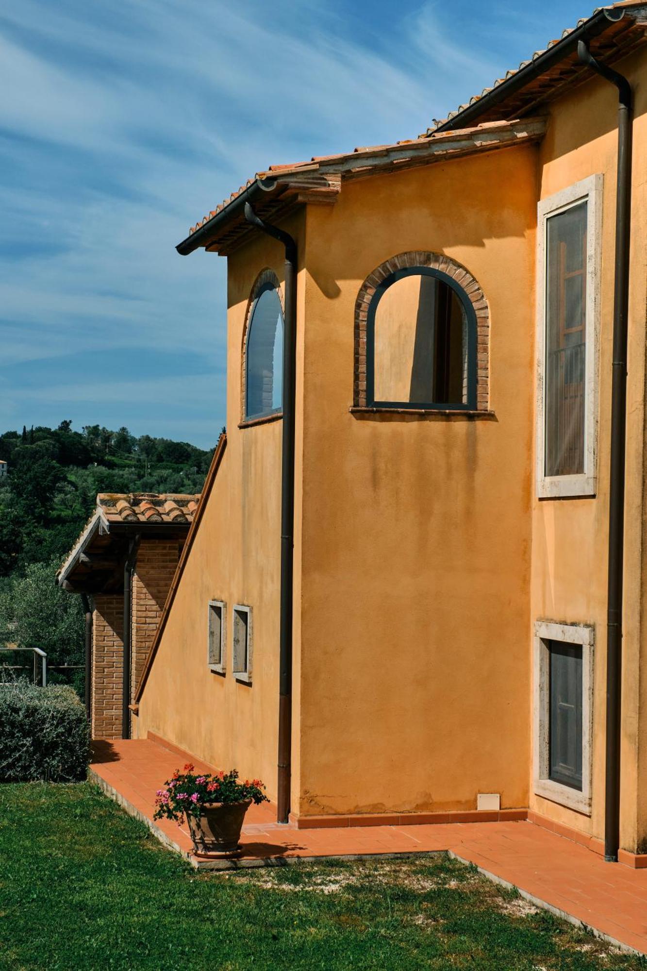 8380 Agriturismo Il Saragiolo Manciano Exterior photo