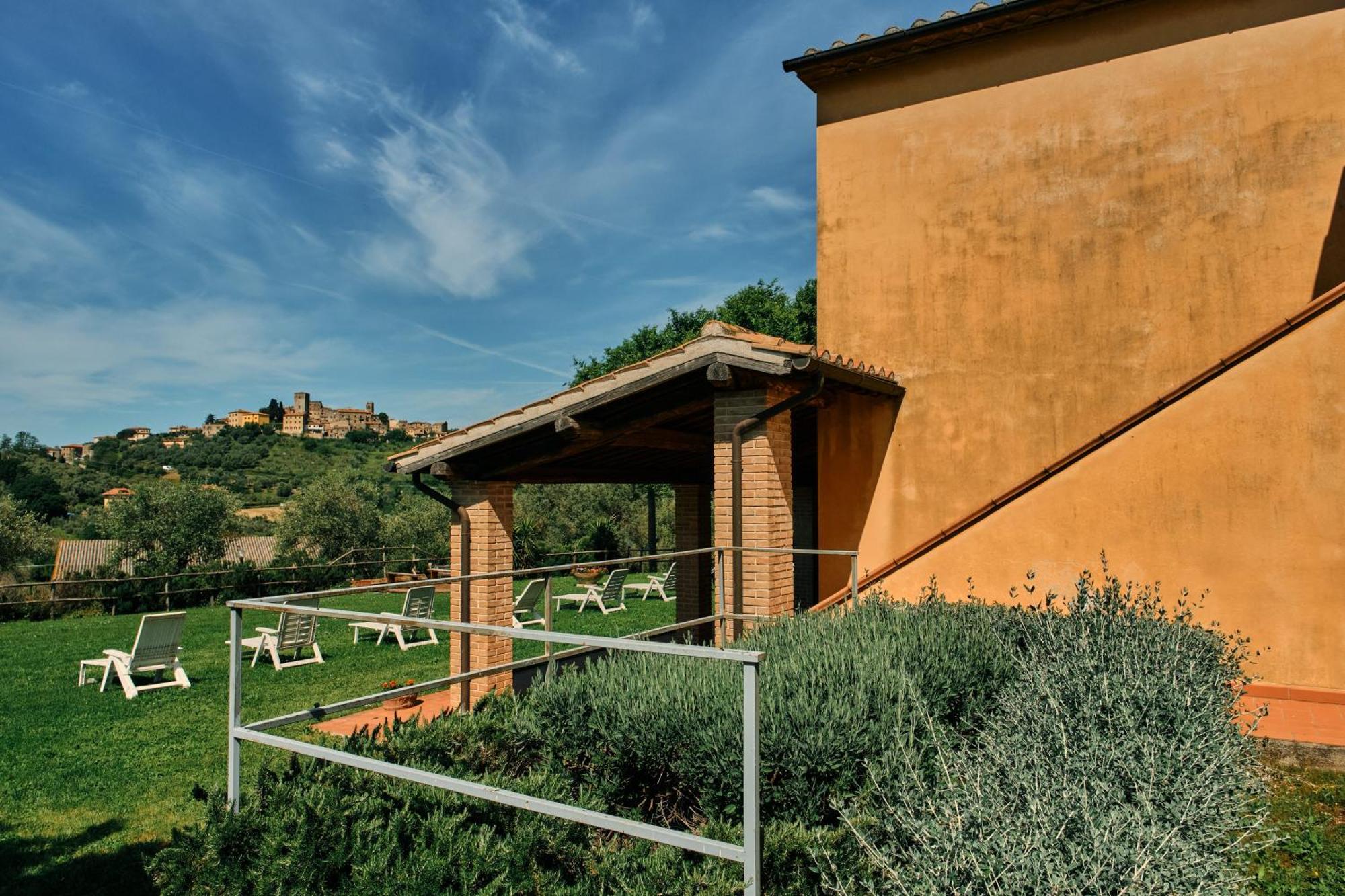 8380 Agriturismo Il Saragiolo Manciano Exterior photo